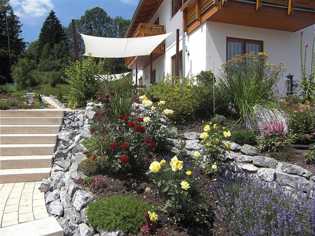 Apartment Am Rosengarten *
